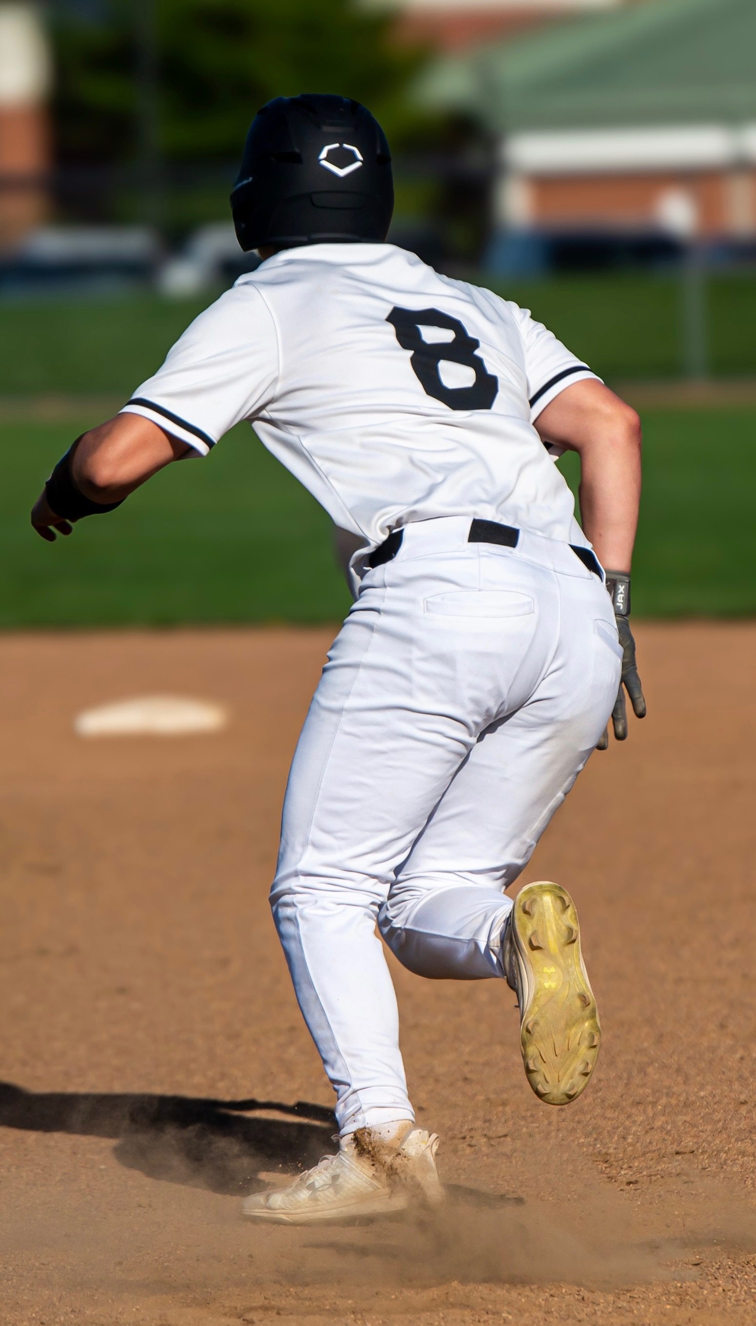 Runner leaving a base